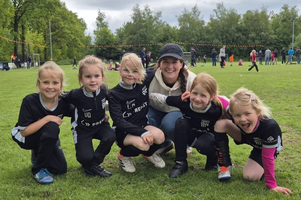 Alleen maar winnaars tijdens de kindervoetbaldag